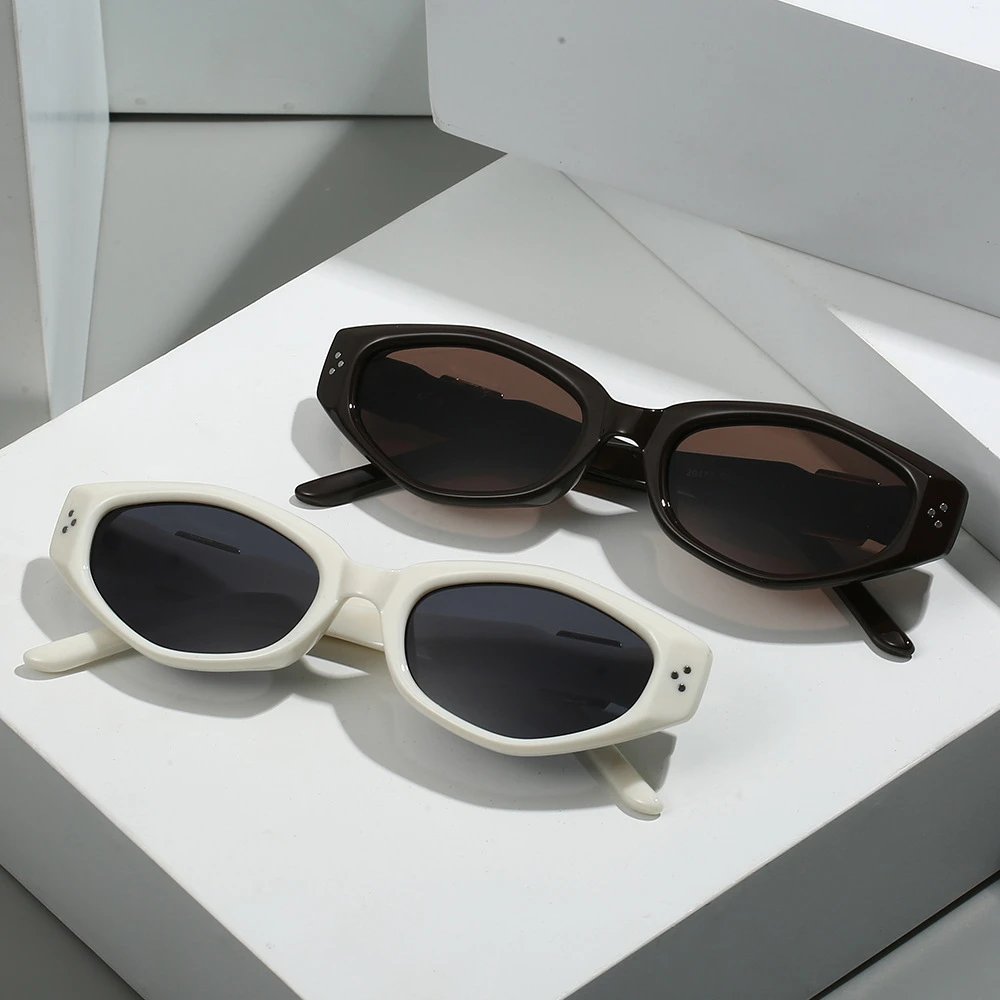 Black Acetate Sunglasses With Crystal embellishment Vintage Style