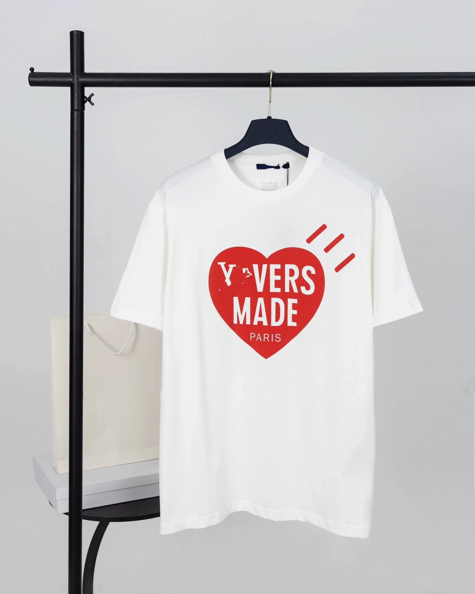 T-Shirt Heavy Pattern Embroidery photo 7
