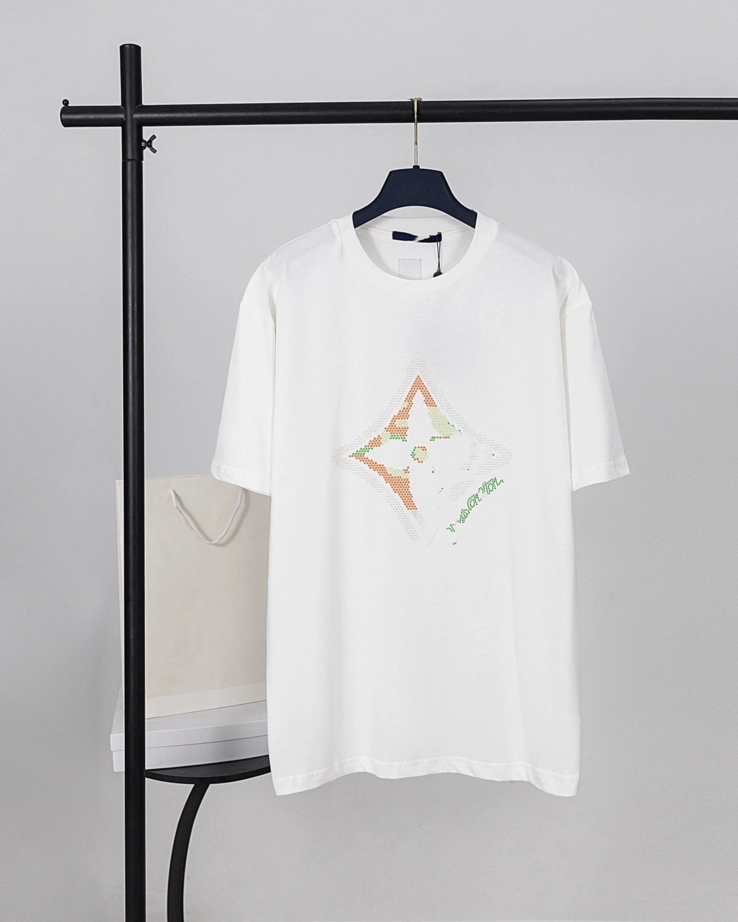 T-Shirt Heavy Pattern Embroidery photo 4
