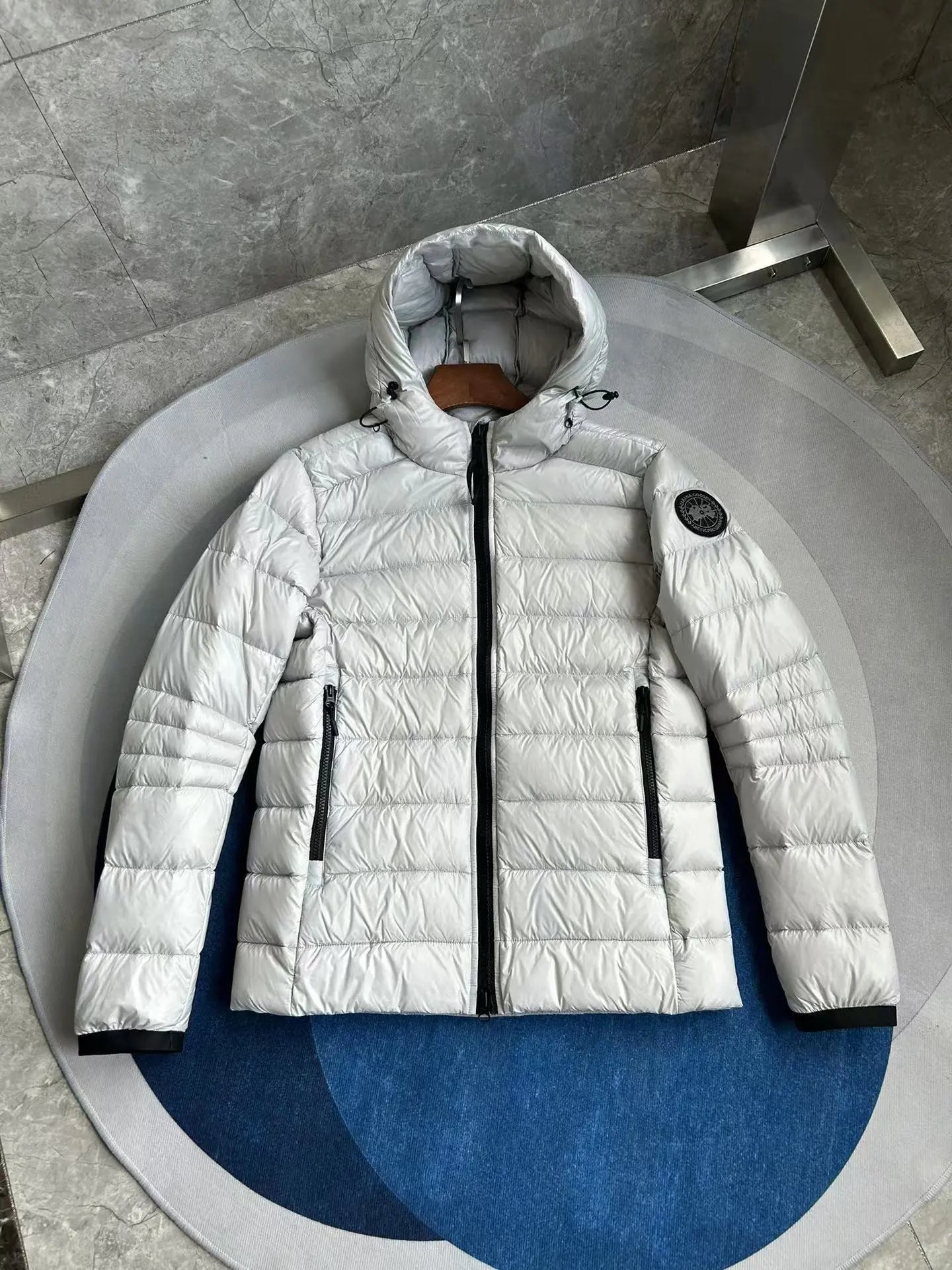 Silver-gray black label