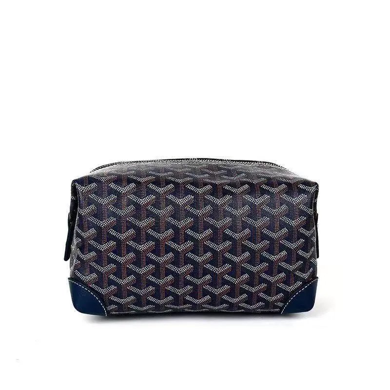 Goyard Hand-Held Toiletry Bag photo 5