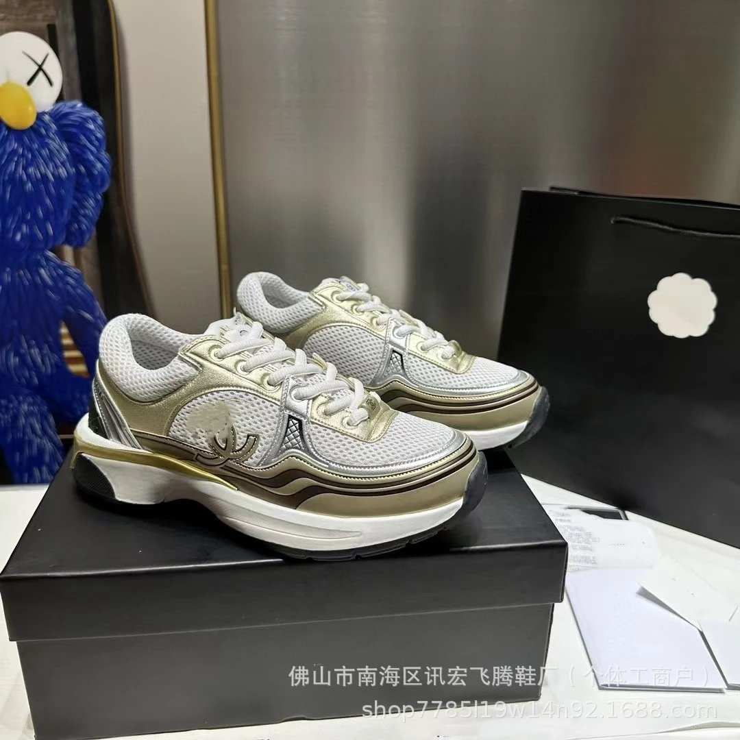 CC Sneakers photo 3