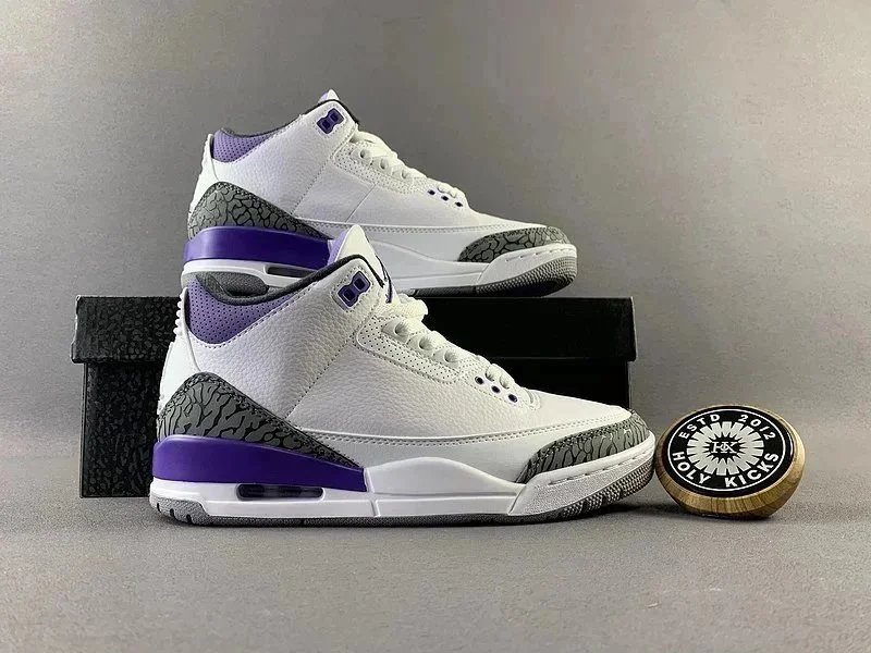 Nike Sneakers Air Jordan 3 image 2