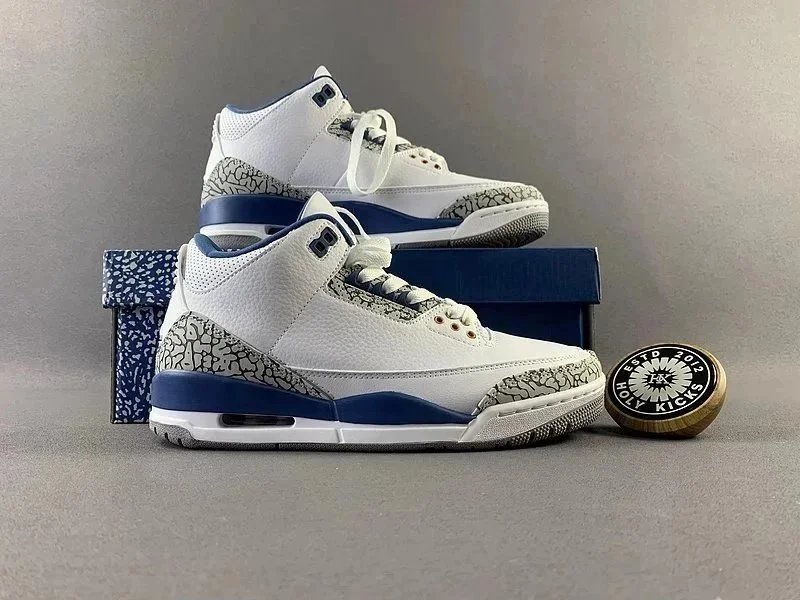 Nike Sneakers Air Jordan 3 — 10