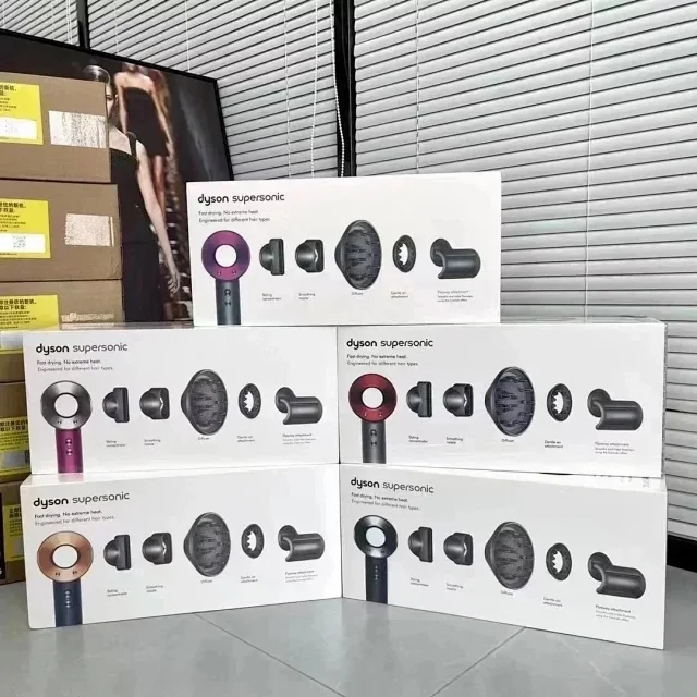 Dyson Hair Dryers & Stylers Supersonic dryer with magnetic styling attachments product detail image 8