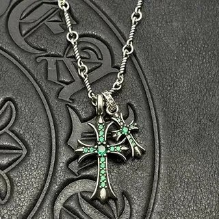 CX085 worn green diamond (with Fried Dough Twists chain)