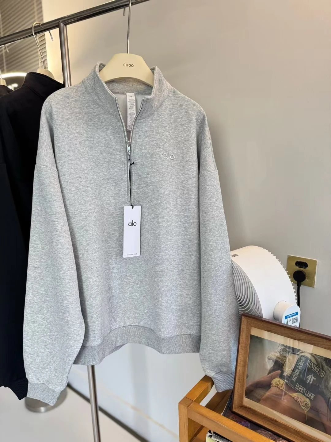 Light gray SKU image
