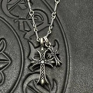 CX085 worn black diamond (with Fried Dough Twists chain)