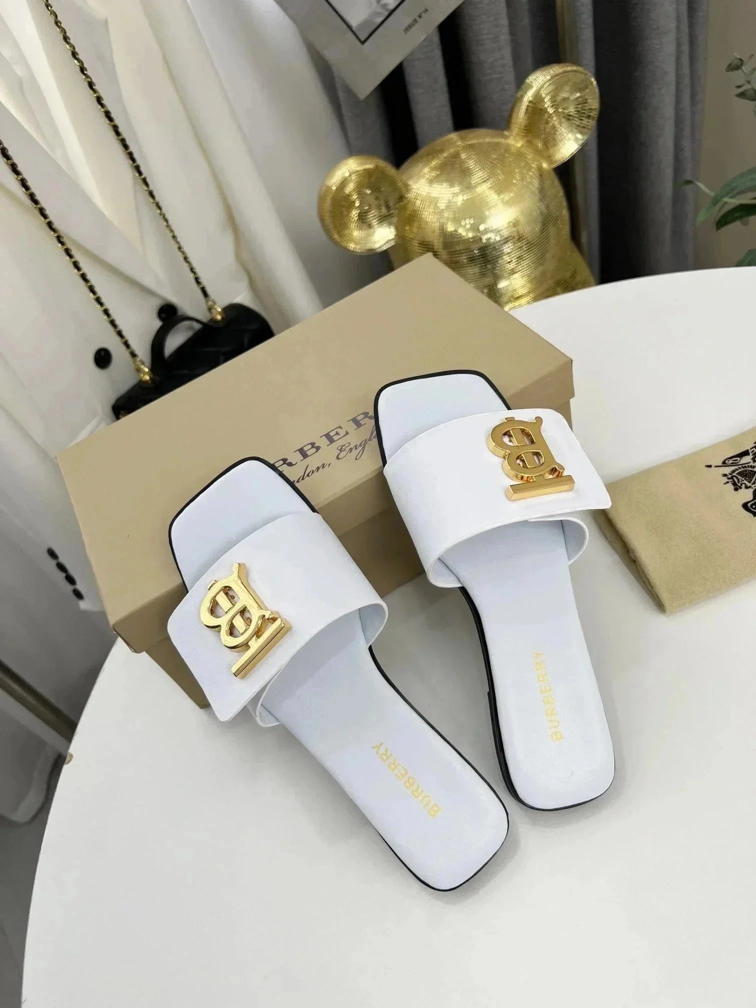 Burberry Sandals Check-Pattern Slide — 9