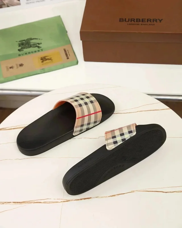 Burberry Sandals Check-Pattern Slide product detail image 4