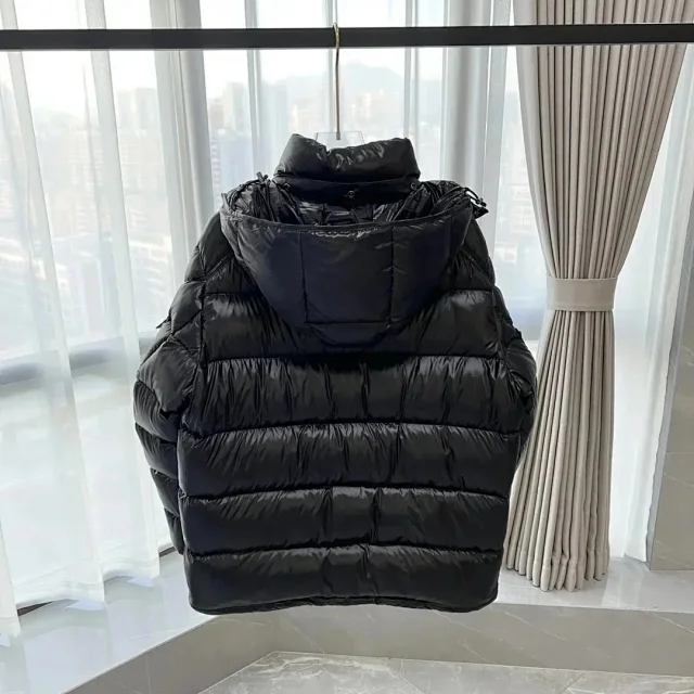 Moncler Down Jackets Hooded puffer jacket with sleeve pocket product detail image 3