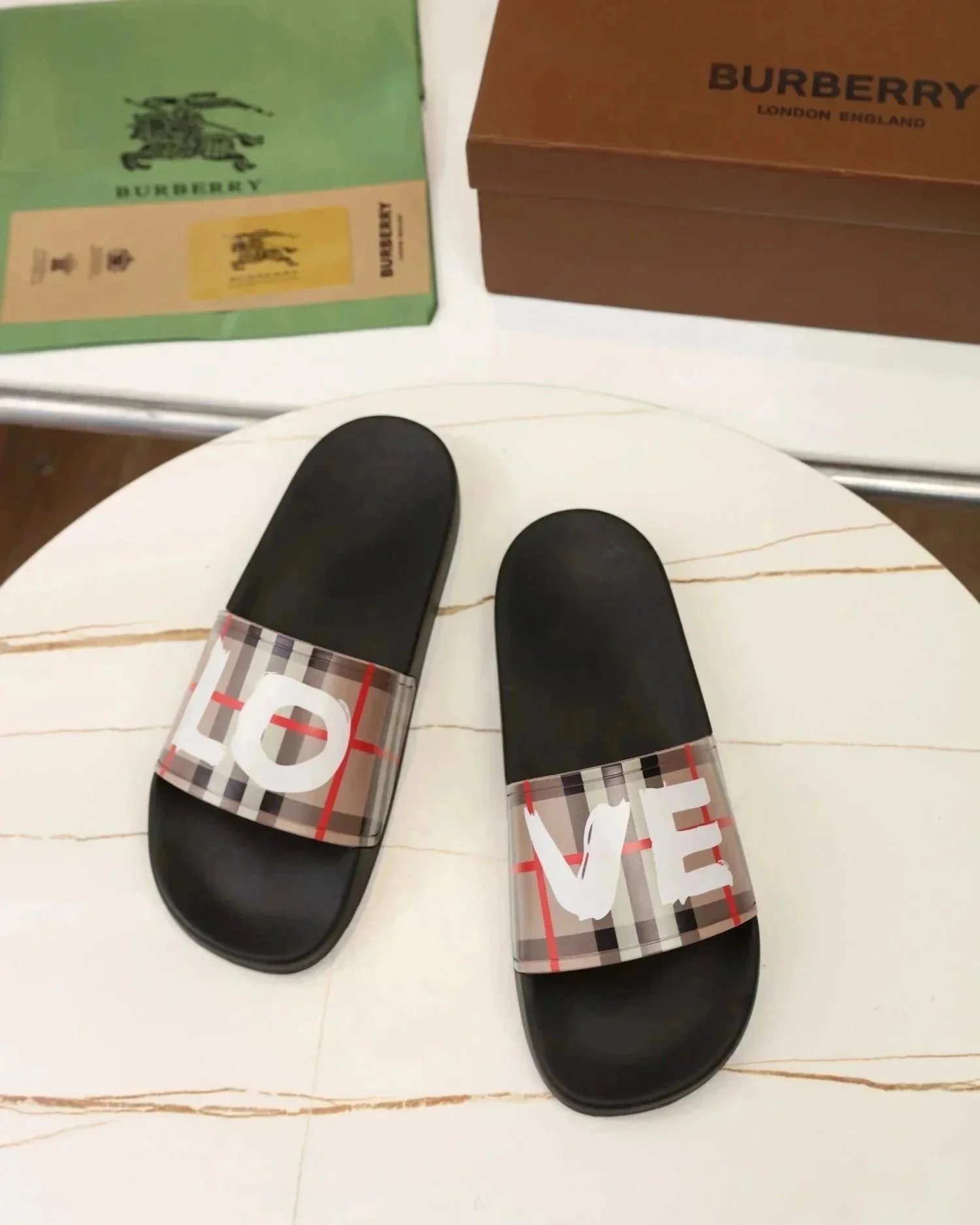 Burberry Sandals Check-Pattern Slide — 20