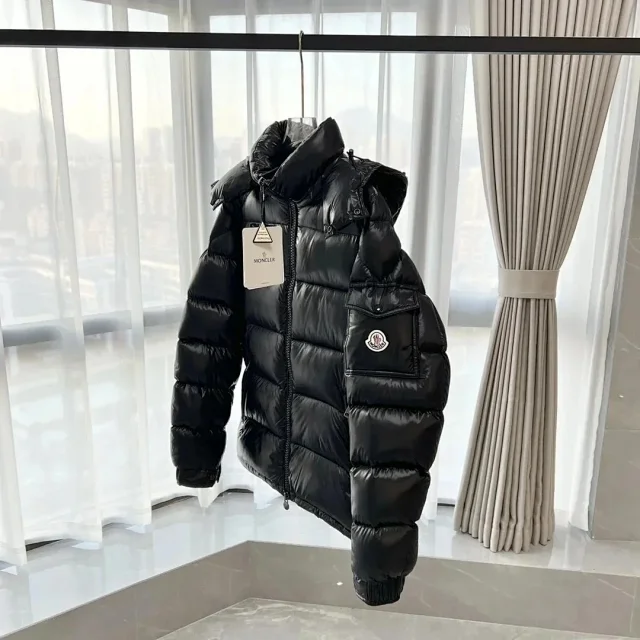 Moncler Down Jackets Hooded puffer jacket with sleeve pocket product detail image 2