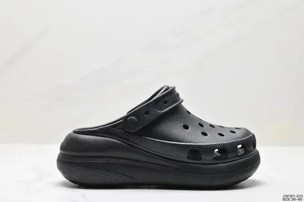 Crocs Classic Platform Clog Beige Sandals - 9