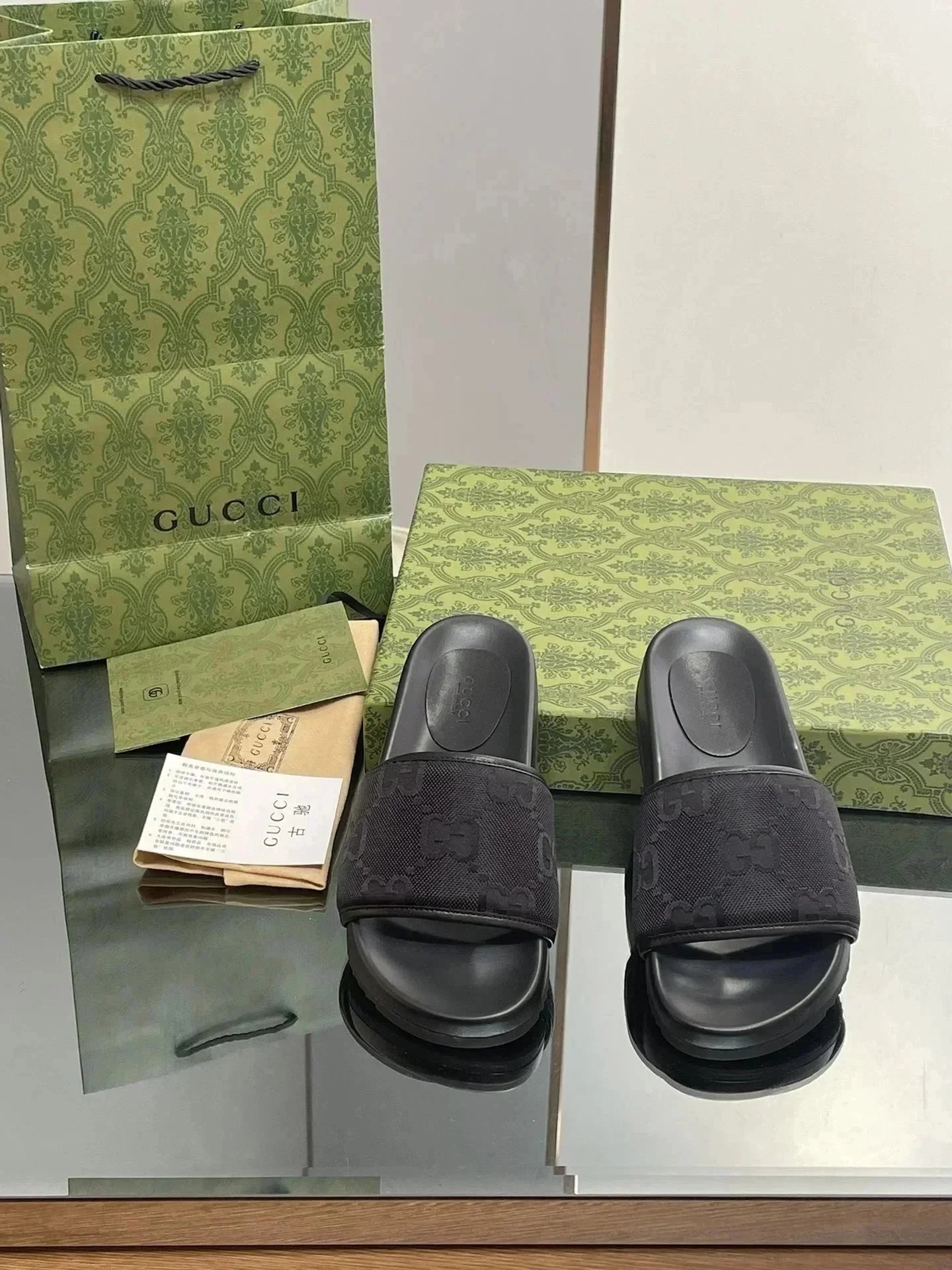 Gucci Sandals GG Monogram Slide — 2