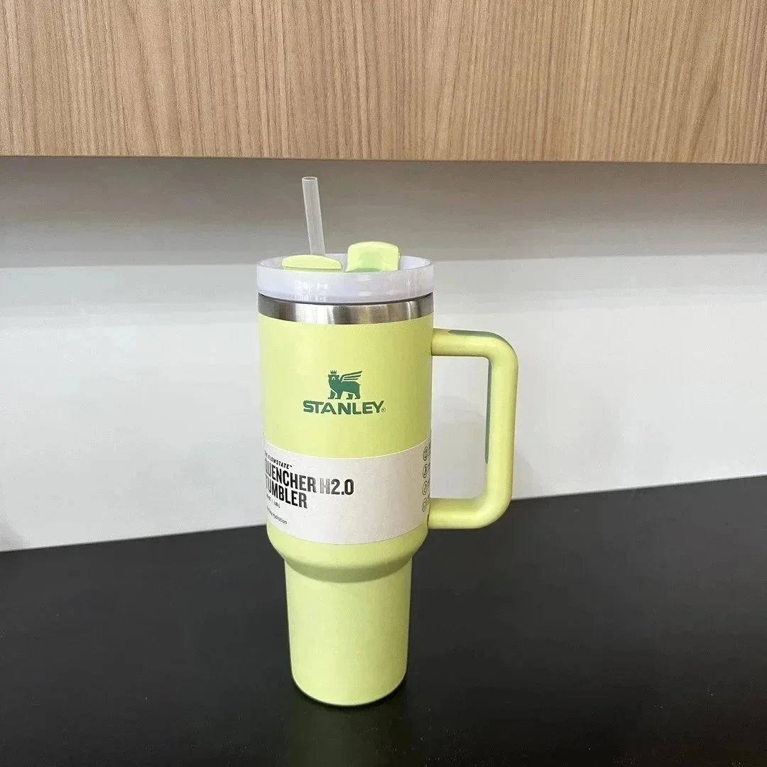 Stanley Uncategorized Quencher H2.0 handled tumbler with straw image 5