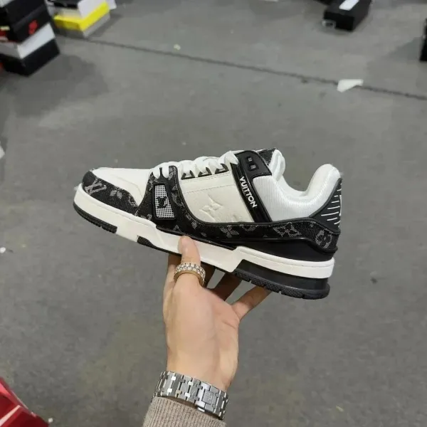 Louis Vuitton Trainer Low Black and White Sneakers - 7