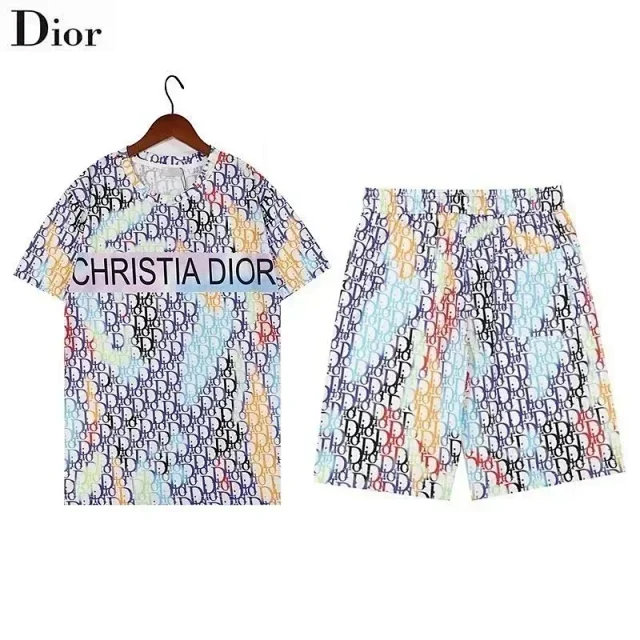 Dior Matching Sets Short-Sleeve T-Shirt and Shorts Set product detail image 14