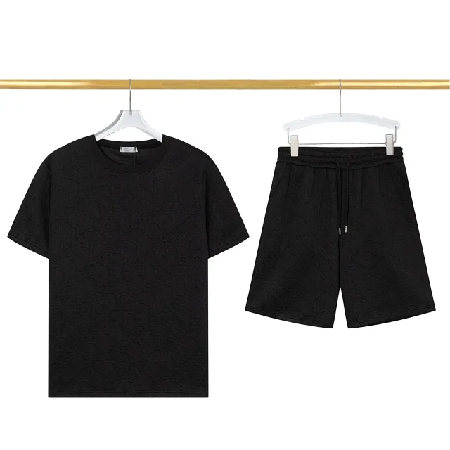 Dior Matching Sets Short-Sleeve T-Shirt and Shorts Set product detail image 2