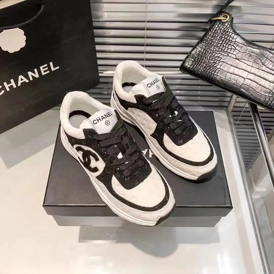 Chanel Sneakers Low-Top Logo-Appliqué Runner — 40