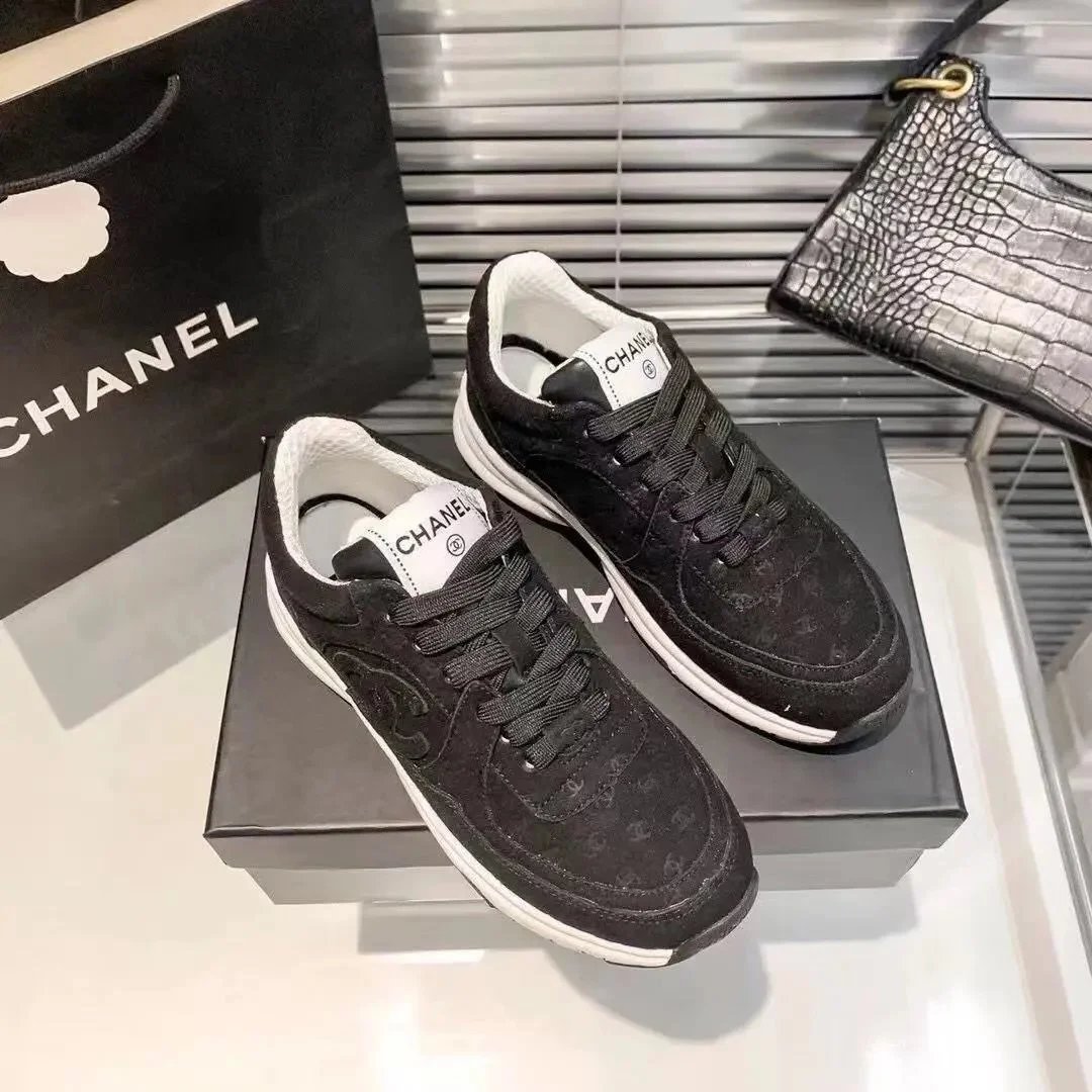 Chanel Sneakers Low-Top Logo-Appliqué Runner — 36