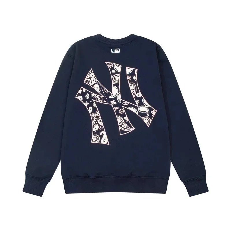 New York Yankees Hoodies & Sweatshirts Crewneck Graphic Sweatshirt image 3