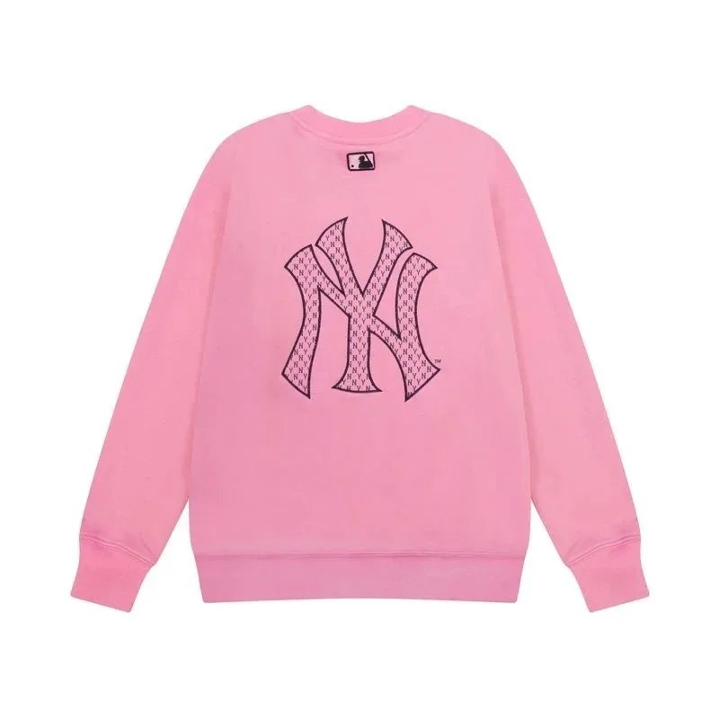 New York Yankees Hoodies & Sweatshirts Crewneck Graphic Sweatshirt image 10