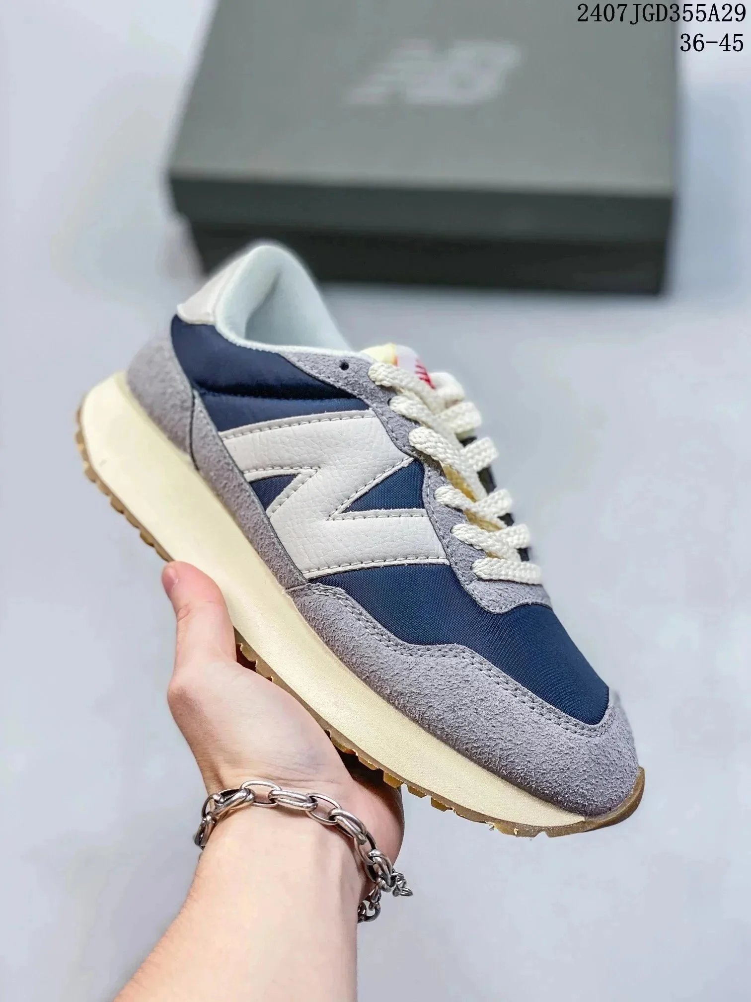 New Balance Sneakers 550 low-top lace-up — 21 gray