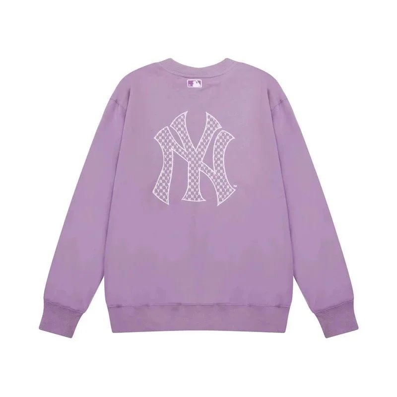 New York Yankees Hoodies & Sweatshirts Crewneck Graphic Sweatshirt — 11