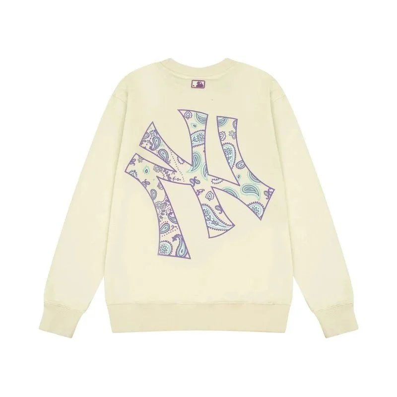 New York Yankees Hoodies & Sweatshirts Crewneck Graphic Sweatshirt image 13