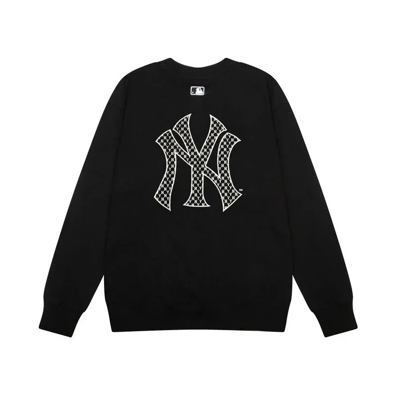New York Yankees Hoodies & Sweatshirts Crewneck Graphic Sweatshirt — 15