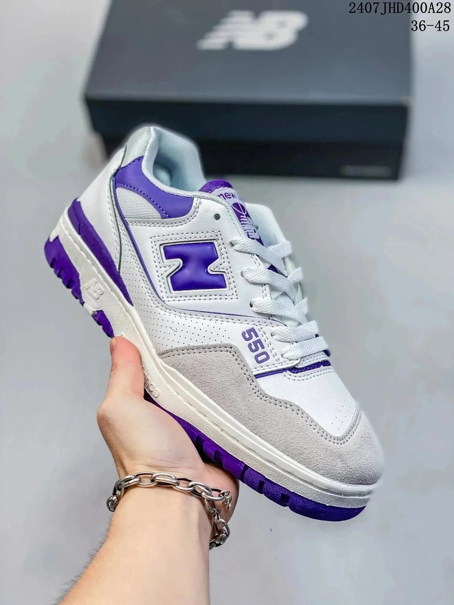 New Balance Sneakers 550 low-top lace-up image 3