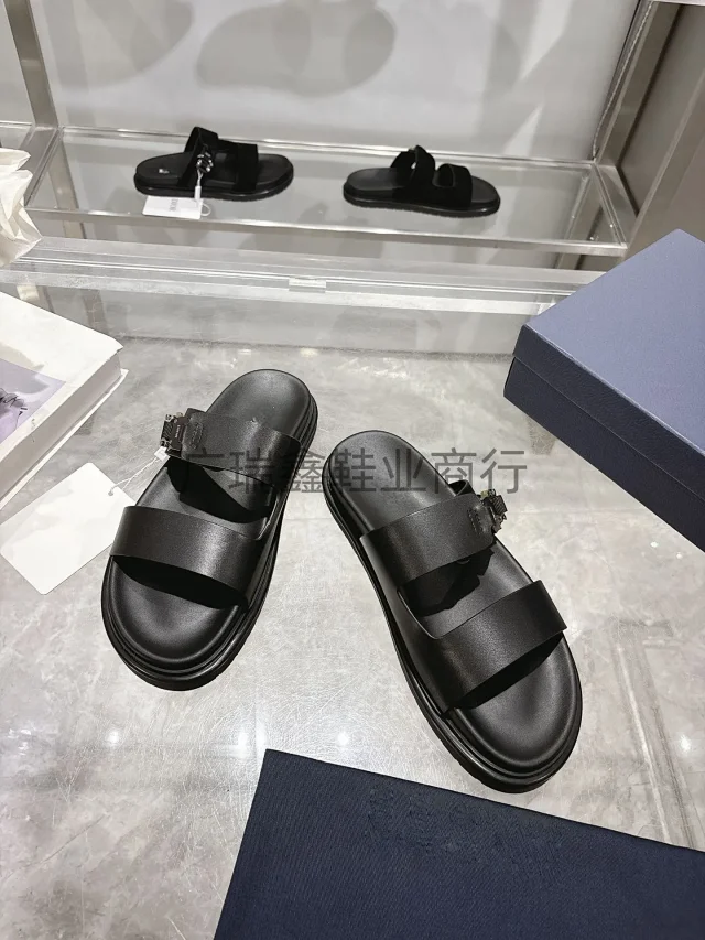 Dior Sandals Two-strap buckle slides product detail image 10