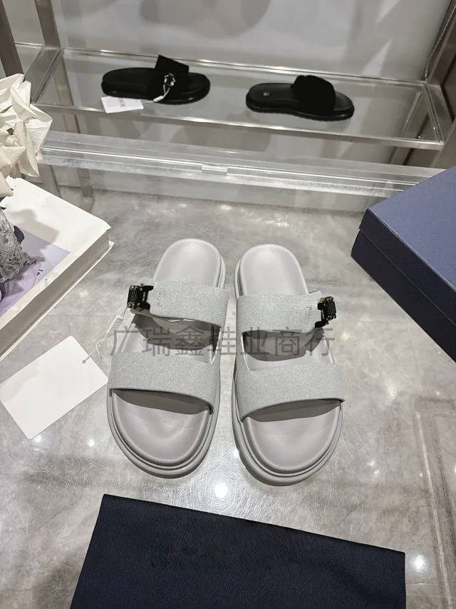 Dior Sandals Two-strap buckle slides product detail image 4