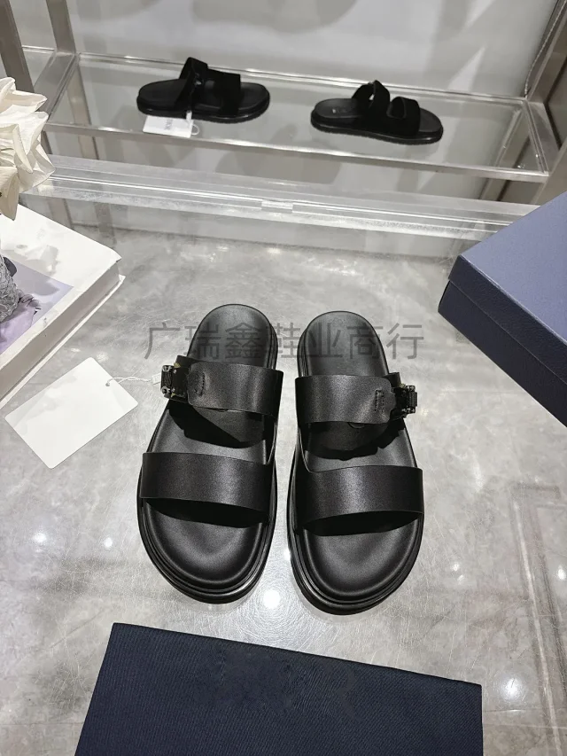 Dior Sandals Two-strap buckle slides product detail image 9