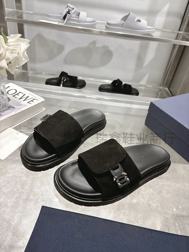 Dior Sandals Two-strap buckle slides product detail image 16