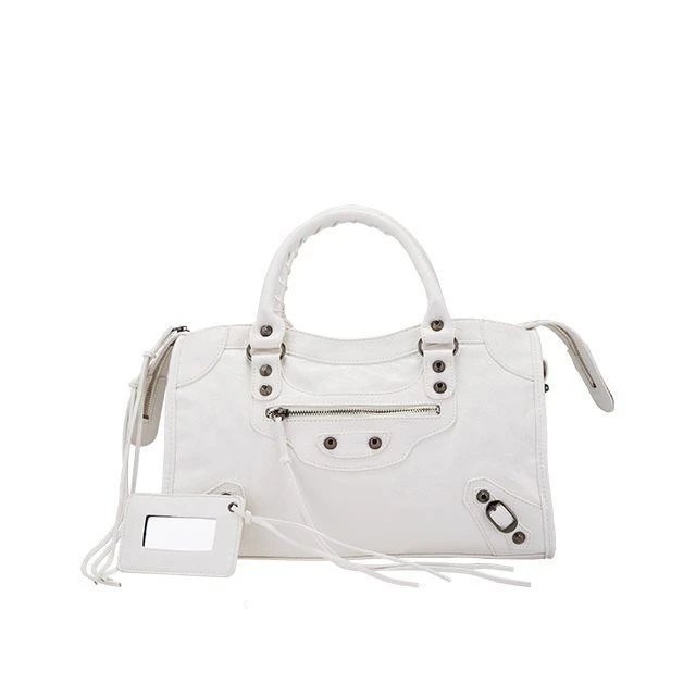 Medium white - in stock, shipped on the same day