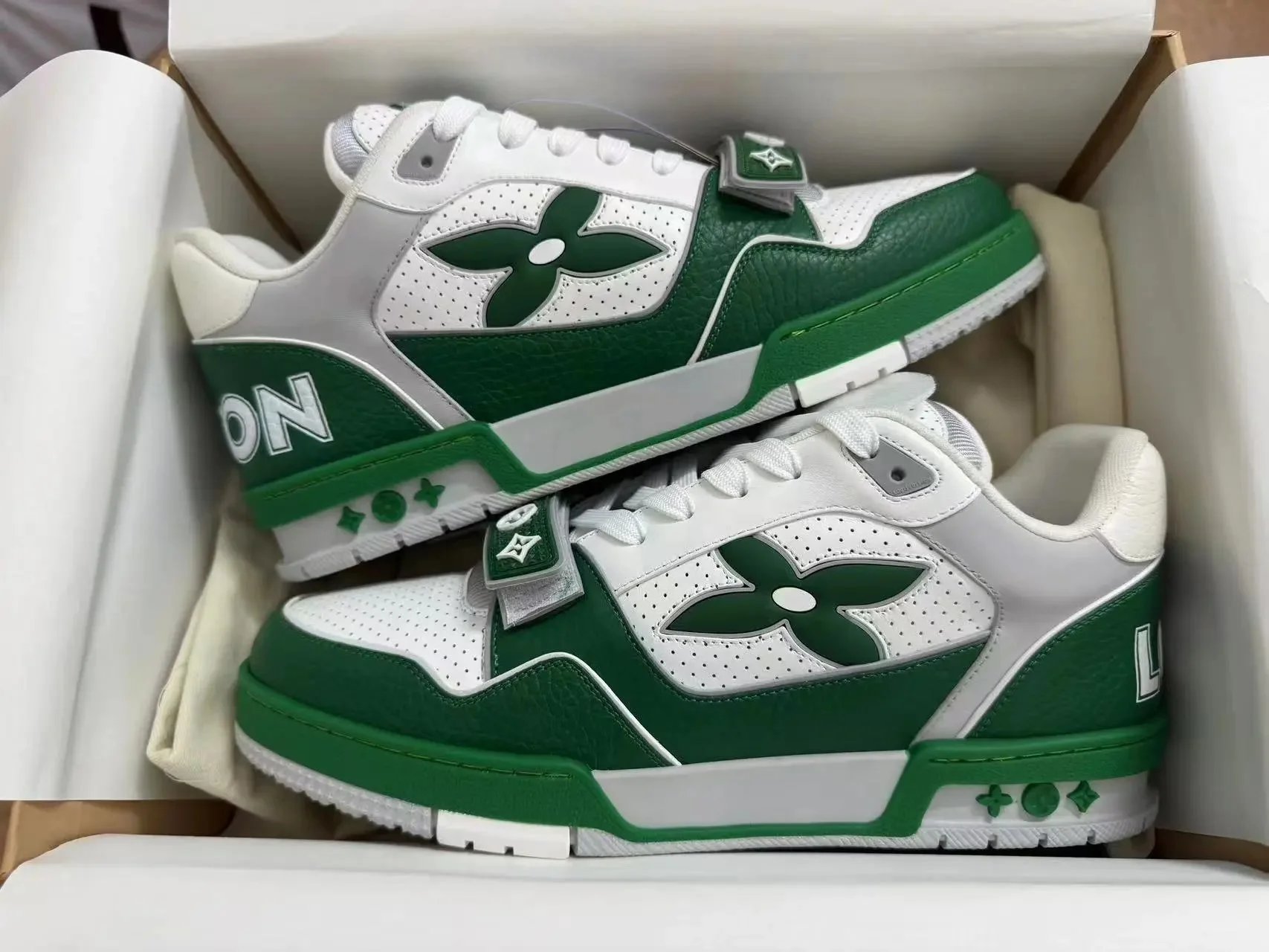 White Green