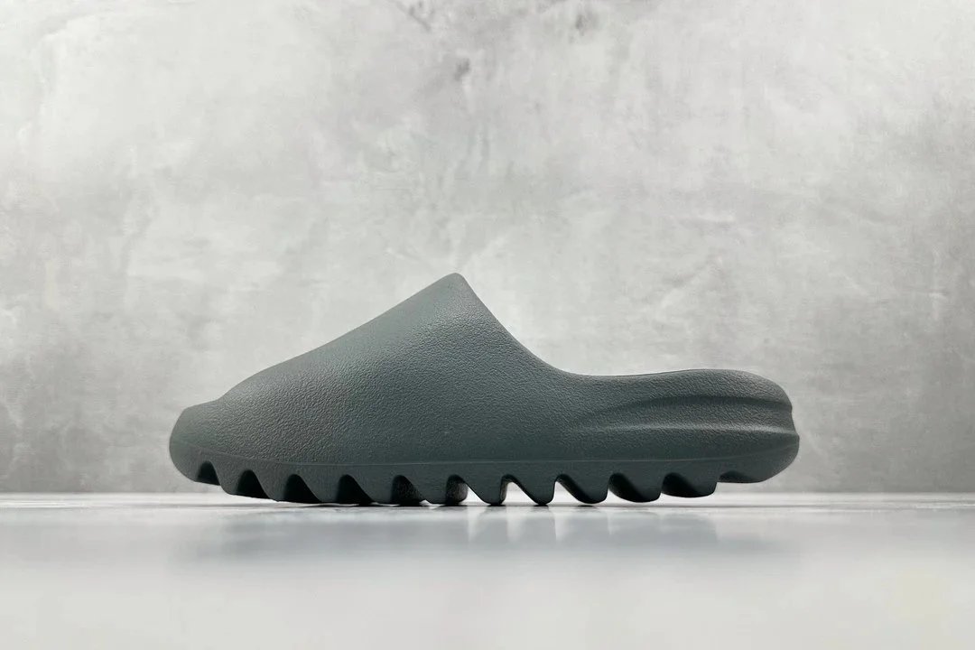 Matte Spiked Gray Green ID 2349