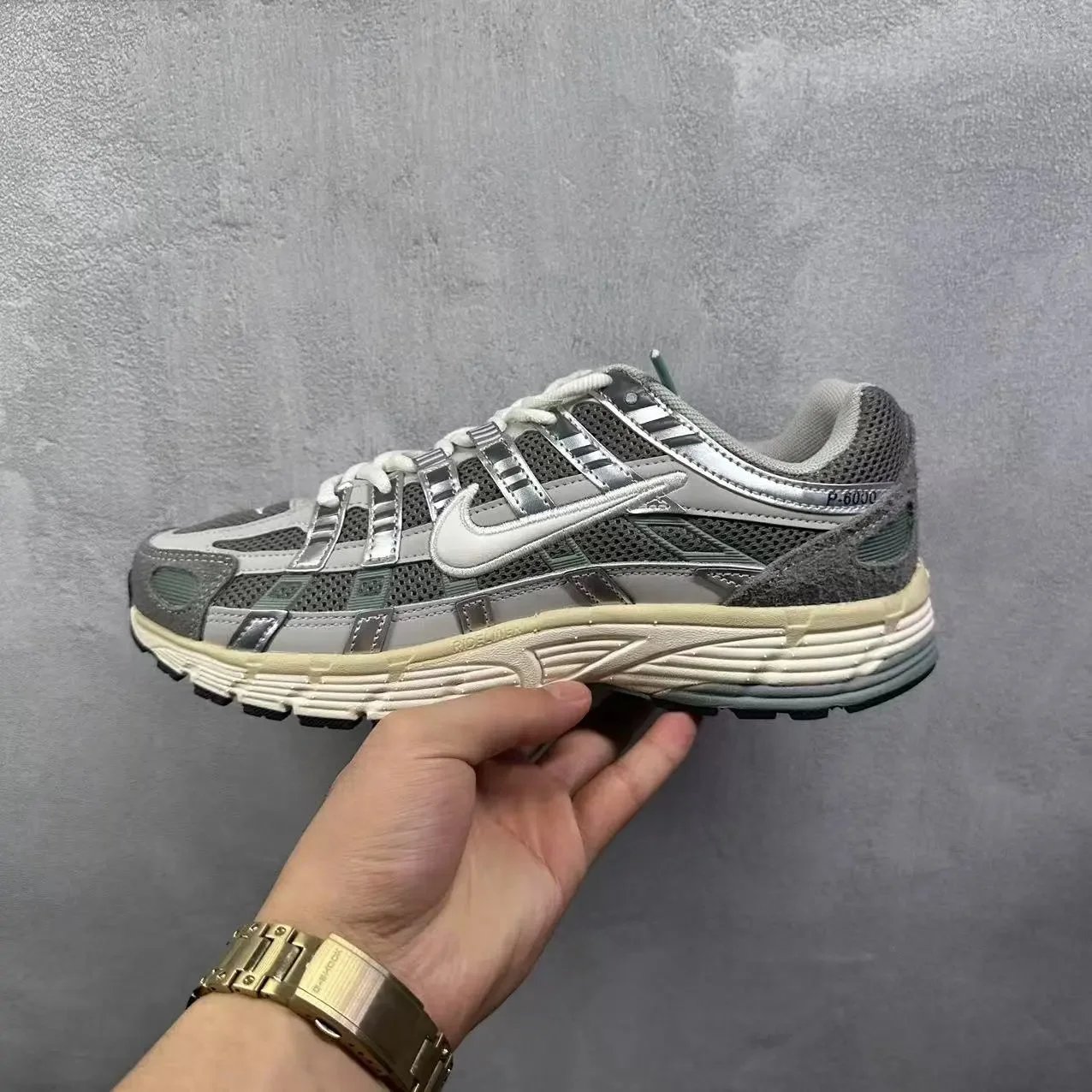 Nike P6000 Retro Running Shoes