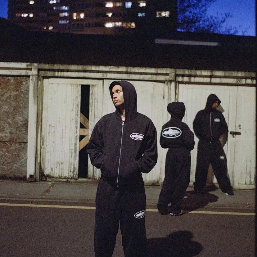 Design Oval Logo Zip-Up Hoodie Black - 3