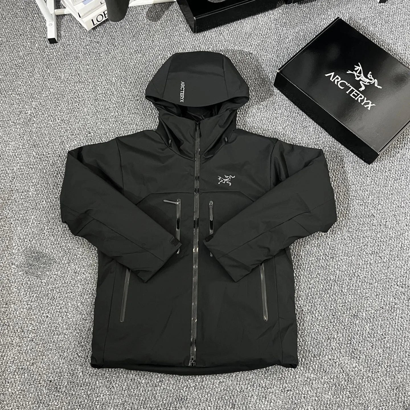 Long sleeved [If the selected product has multiple colors, please indicate one color, otherwise it will be randomly sent]