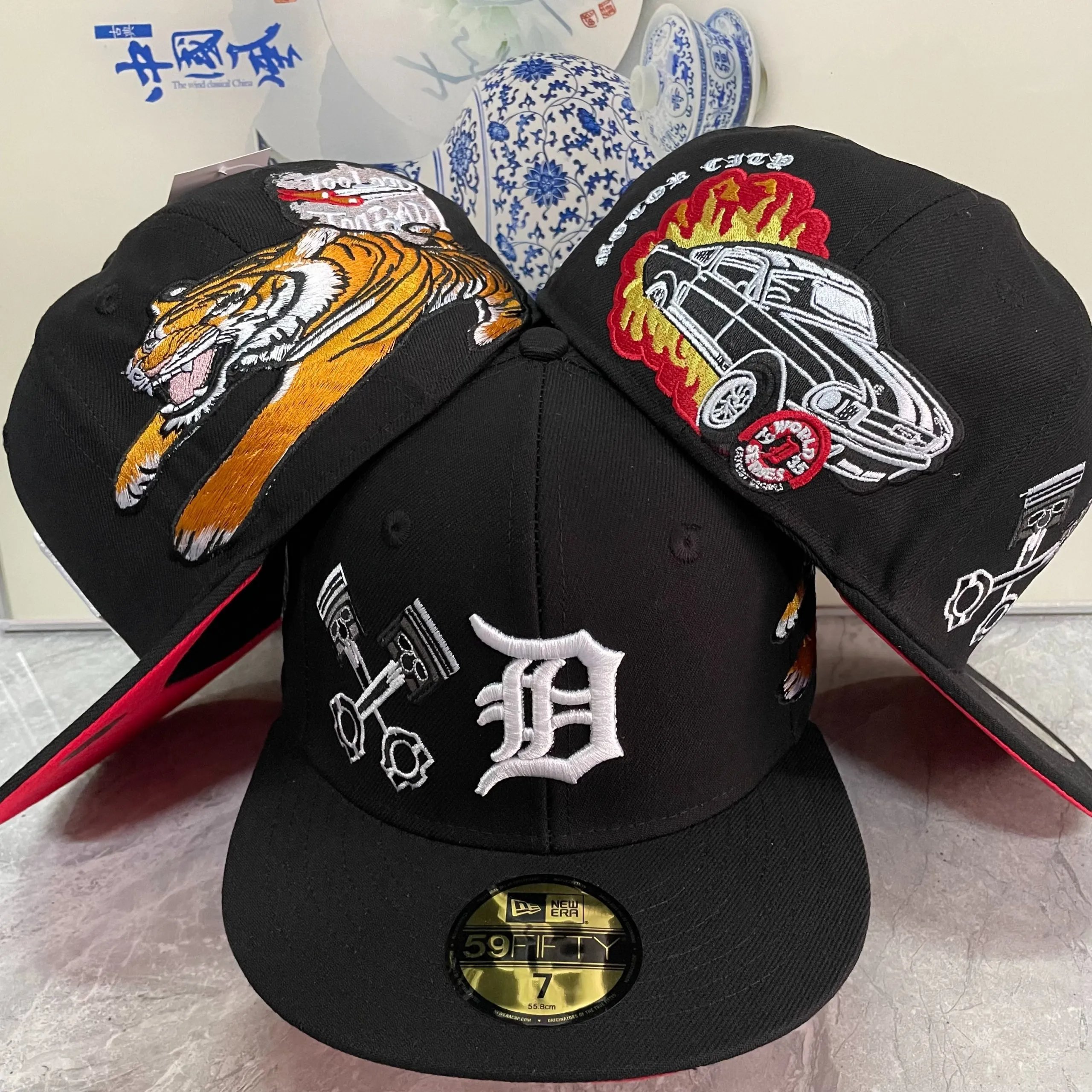New Era Detroit Tigers Motorbike Theme 59FIFTY Flat Brim Full Coverage Hood - rep New Era