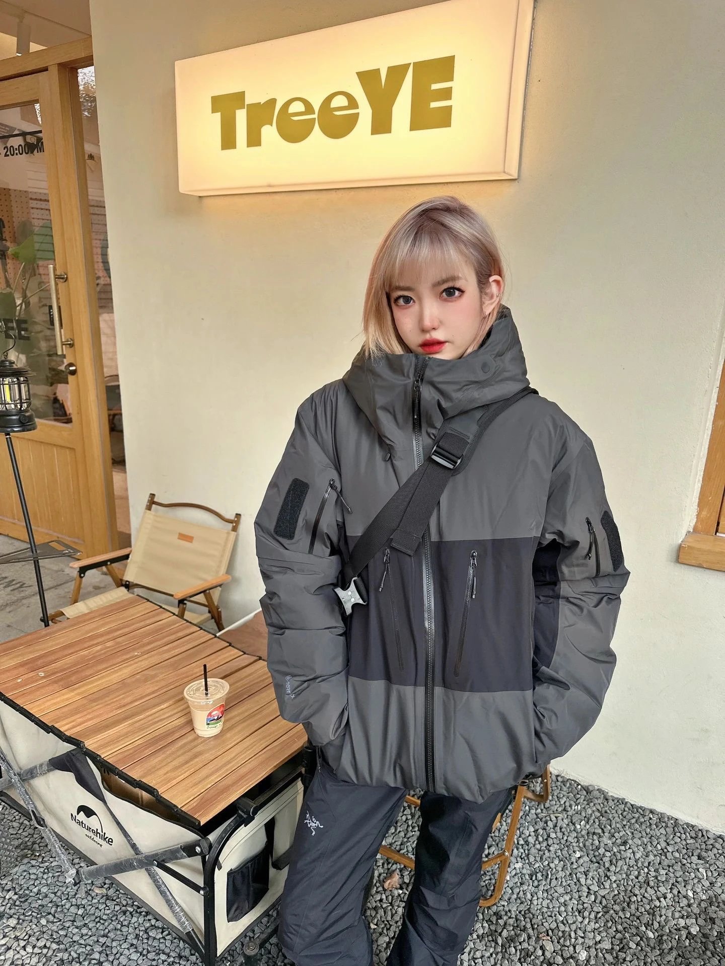 其他如果选中商品有多个颜色请备注一个颜色否则随机发 6