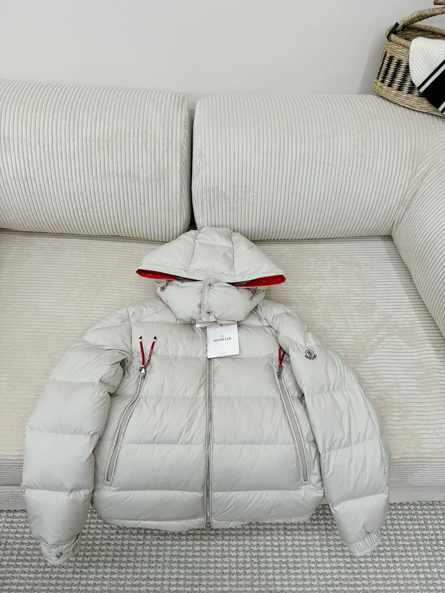 外套如果选中商品有多个颜色请备注一个颜色否则随机发