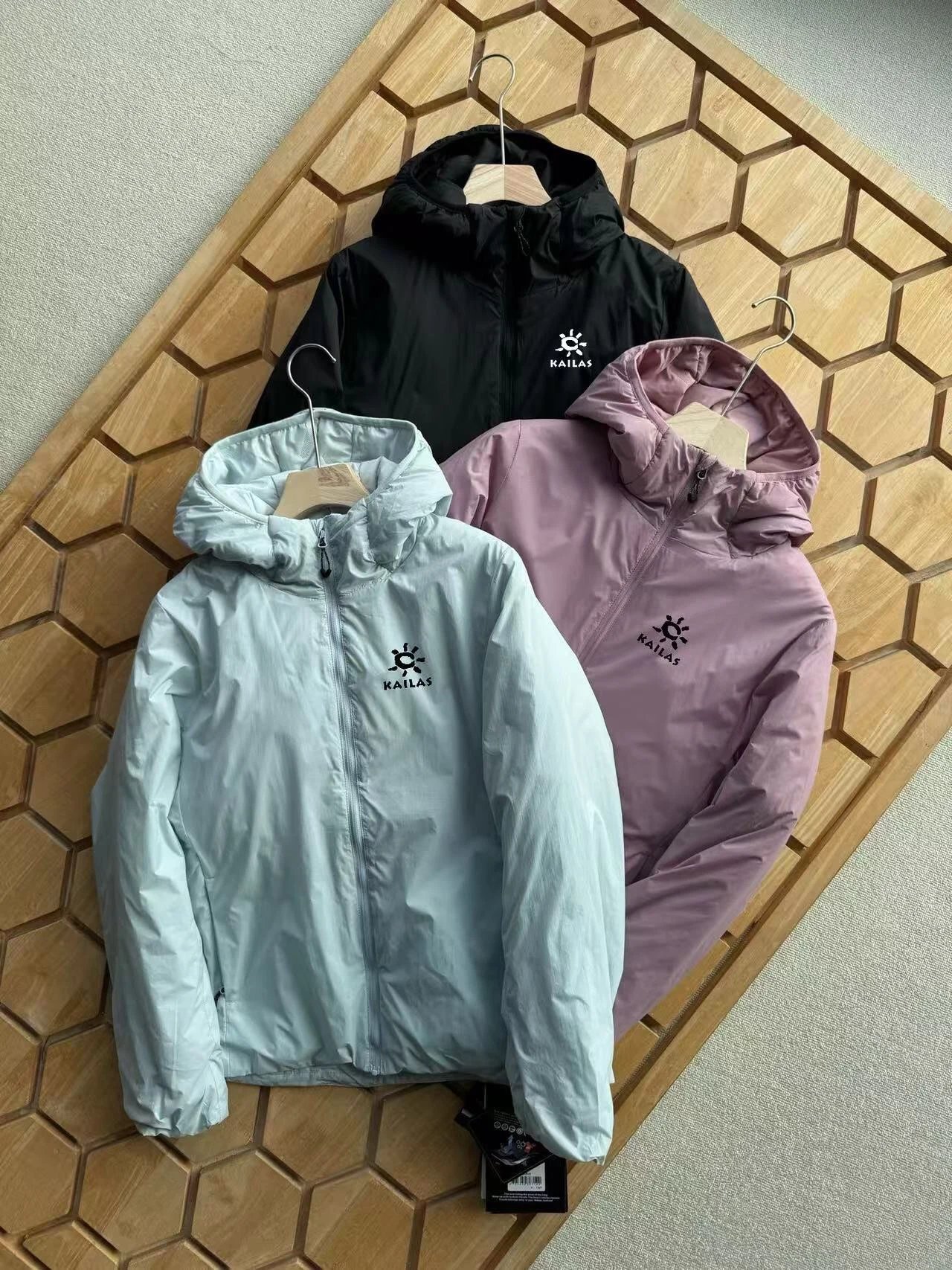 外套如果选中商品有多个颜色请备注一个颜色否则随机发 3
