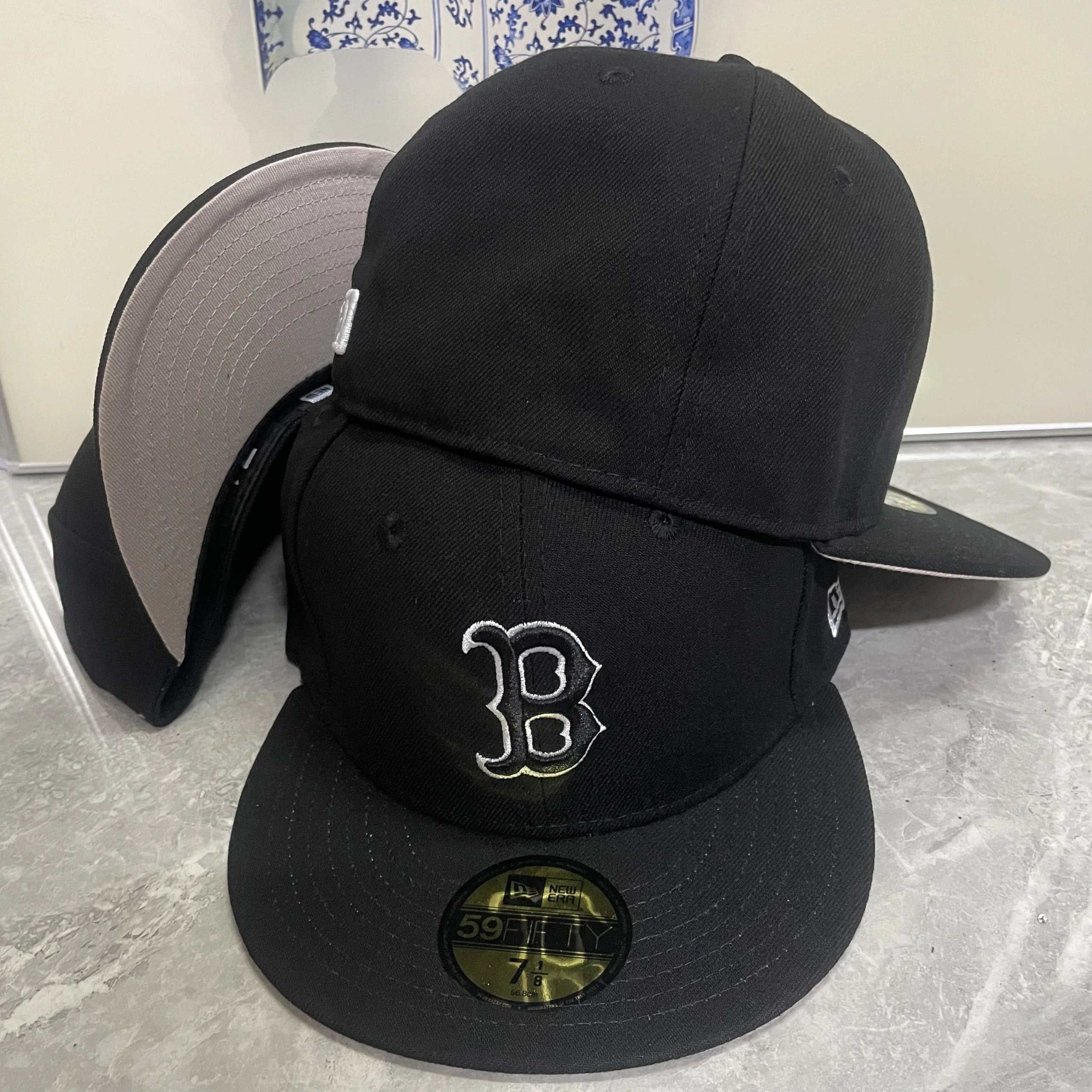 New Era Boston Red Sox 59FIFTY Flat Brim Full Cover Baseball Cap - rep New Era