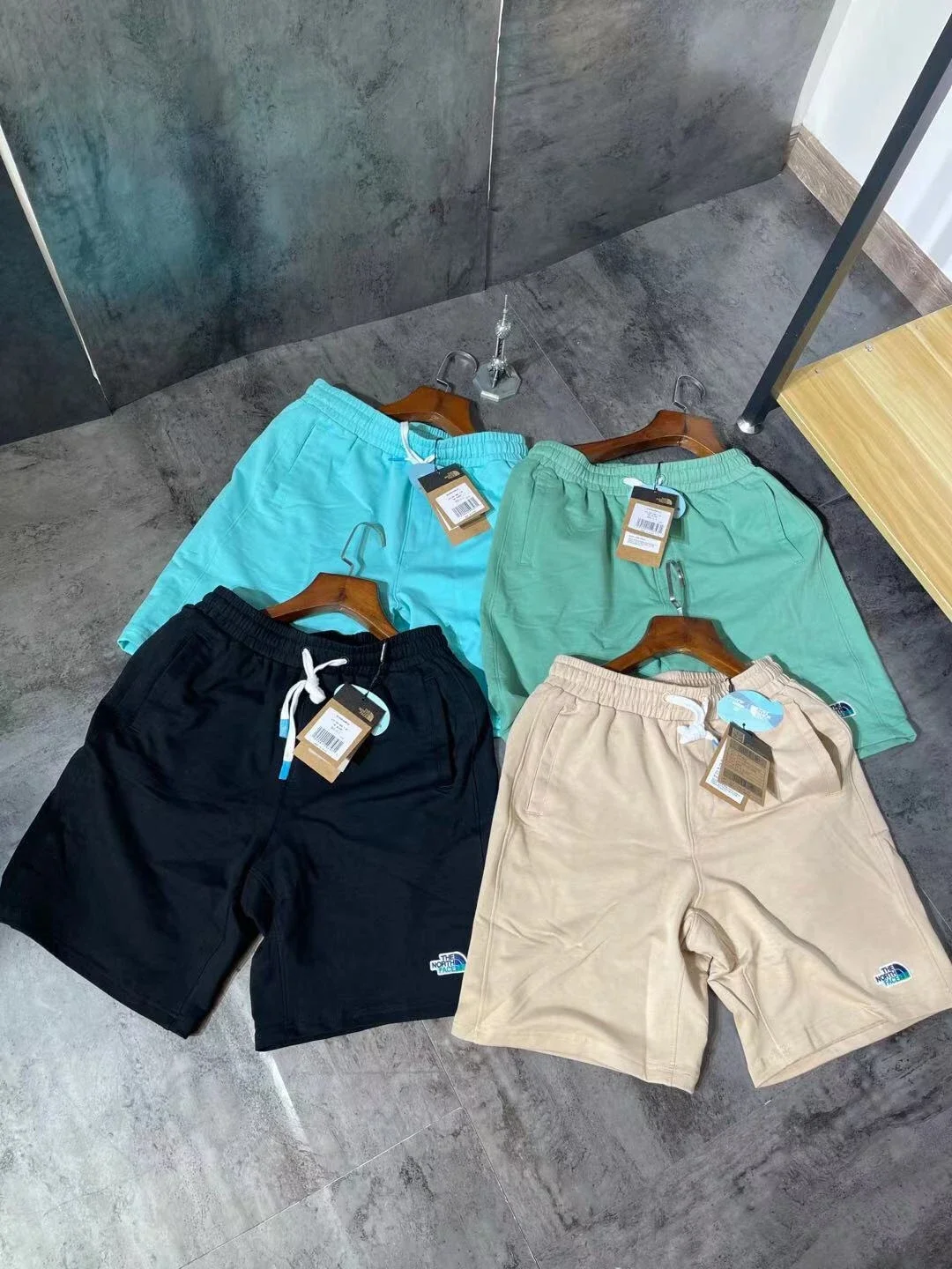 8066 北面-TheNorthFace乐斯菲斯21SS新品精密刺绣小标纯棉毛圈
