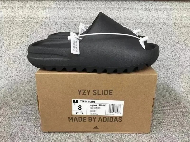 YEEZY Slides