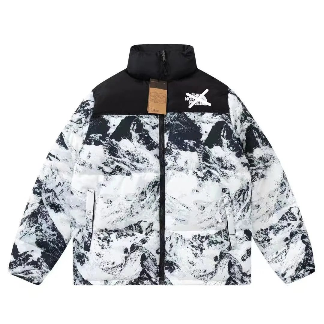 THE NORTH FACE Down jacket